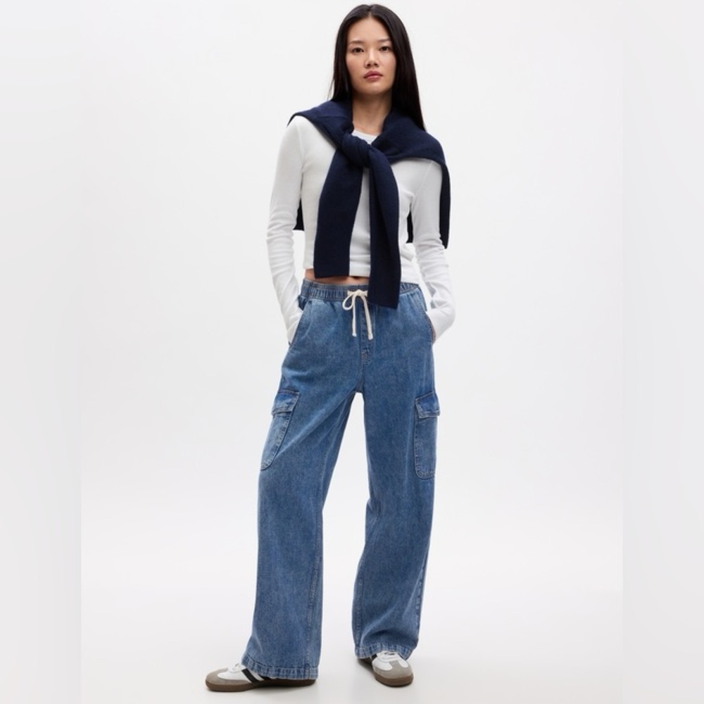 NEW! GAP Medium Wash High Rise Wide-Leg Pull-On Jeans #862993 🩷